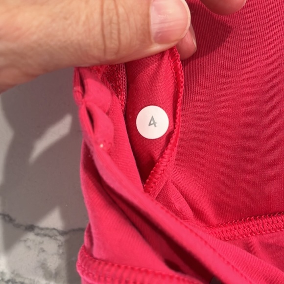 Lululemon Flow Y Bra - size 4 - Picture 2 of 3